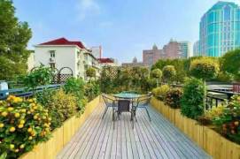 Yan’an rd/Weihai rd whole lane house 4brs with terrace & yard & floor heat;L2/7