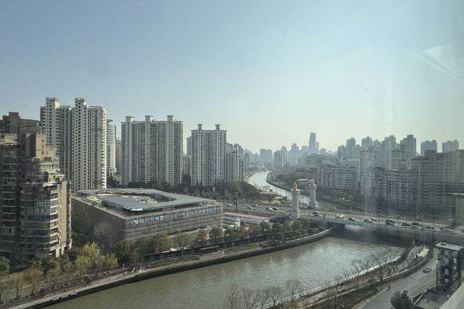 4 Brs, 2 Baths with Floor Heating/Central ac/New compound,150 sqm @ Wuning metro L13