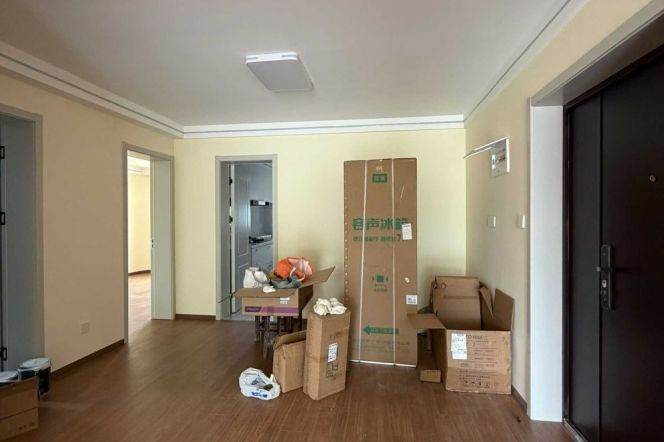 Newly Renovated 2+1BR 2BA Old Apt nr Shanghai Library