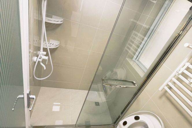 Modern 3BR High-Floor Residence | Shanghai One | 137sqm Luxury Living in Jing'an