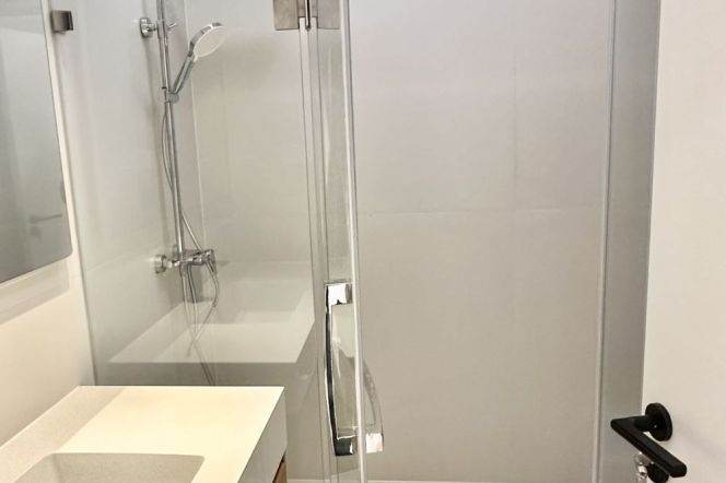 Riverfront. 3Br 2Ba 150Sqm, Jiangning rd, L13