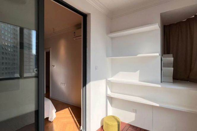 3 Brs, 2 Baths, 140 sqm with Floor Heating/Oven/dish washer @ Shanghai natural history museum L13