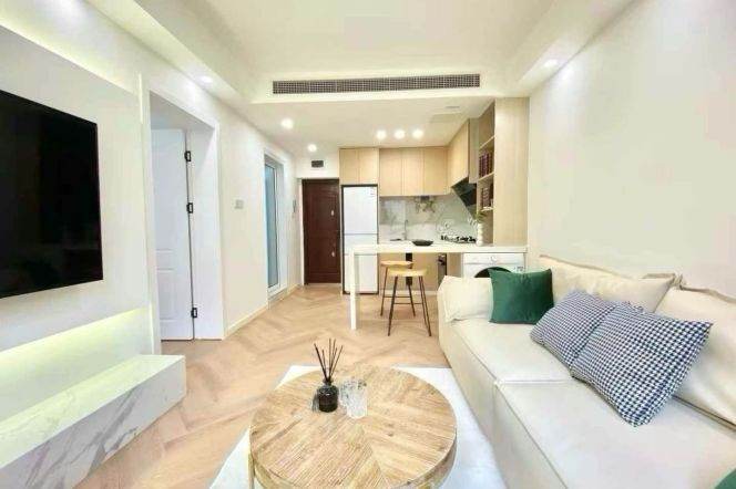 1br-Fudan University-8-minute ride to Line 7/9-Zhaojiabang Road