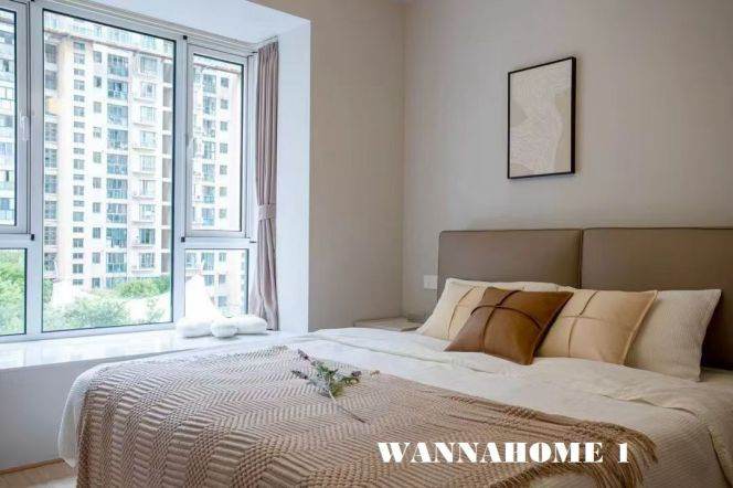 Open Balcony+Spacious&Bright 2Bdr 1Bath Apt+Zhongshan Park+Nice Compound+Su Zhou Creek