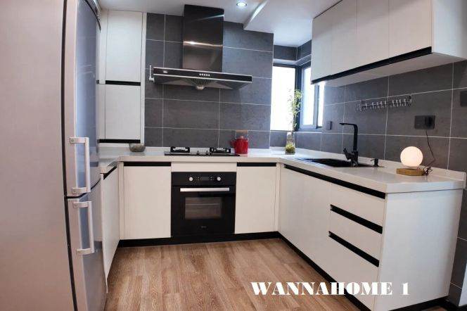 Nice Building+Spacious&Modern Elevator 1Bdr 1Bath Apt+L2/11Jiang Su Rd+Large Storage+JIng An Temple