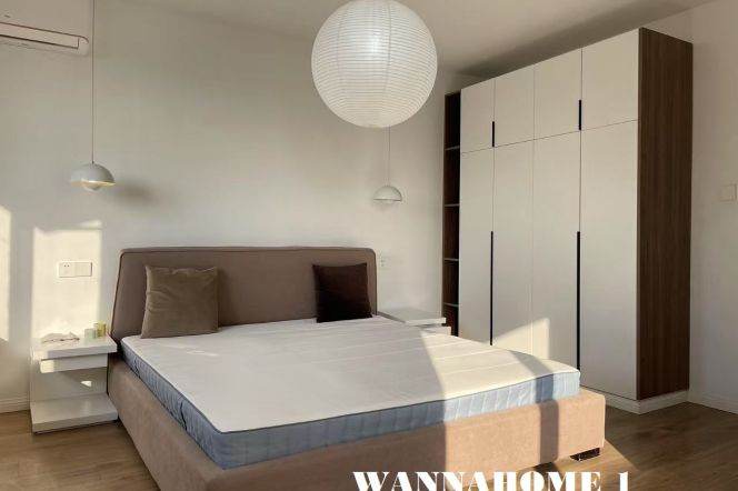Spacious&Modern&Really Bright 1Bdr 1Bath Apt+Facing South+L2/11 Jiangsu Rd+Large Closets