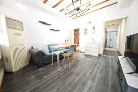 Cozy one bedroom / living-room near West Nanjing rd