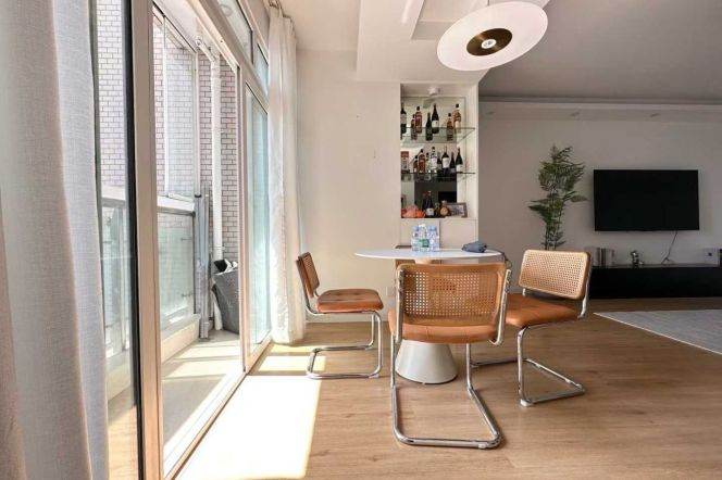 Sunlit 2BR High-Rise in Coveted Yunhe Garden | Prime Jing'an Location