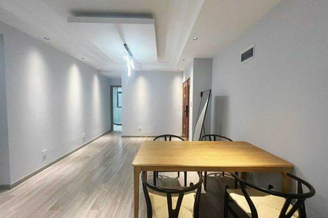 zhongshan park elevator 2BR/2baths@L2/3/4