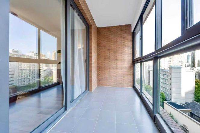 Taixing/ Wuding rd floor heating 2brs/2lv/2bt apt wt balcony;L2/12/13