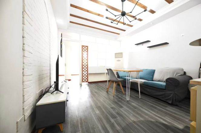 Cozy one bedroom / living-room near West Nanjing rd