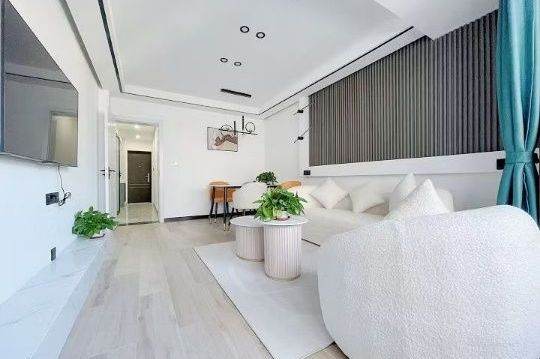 cozy 1br Apt w/flr heating Jiangsu road MTR