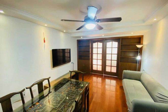 zhongshan park elevator 1BR/Big living room@L2/3/4