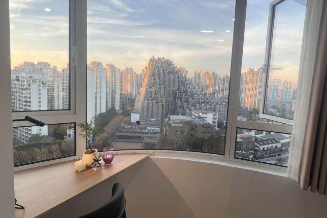 1 Big Br with Fabulous View, 91 sqm, Wall heating, Oven @ Jiangning metro L13