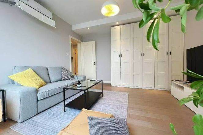 Elevator 1BR-Jiaotong University-2 minutes to Line 11-Shanghai Swimming Center