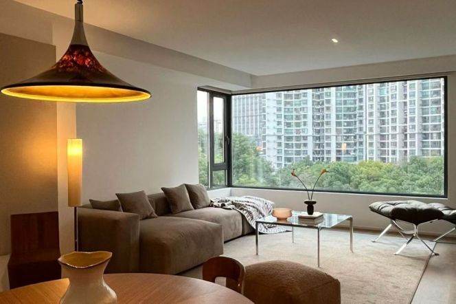 3 Brs, 2 Baths with Open Balcony/Floor heating/Oven/Dish washer, 150 sqm @ Zhongtan metro L3&4