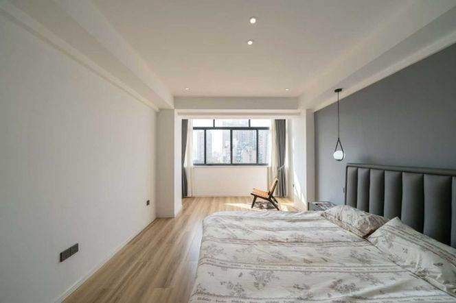 South Ruijin rd/Xietu rd floor heating 2brs/2lv/2bt apt with balcony;L9