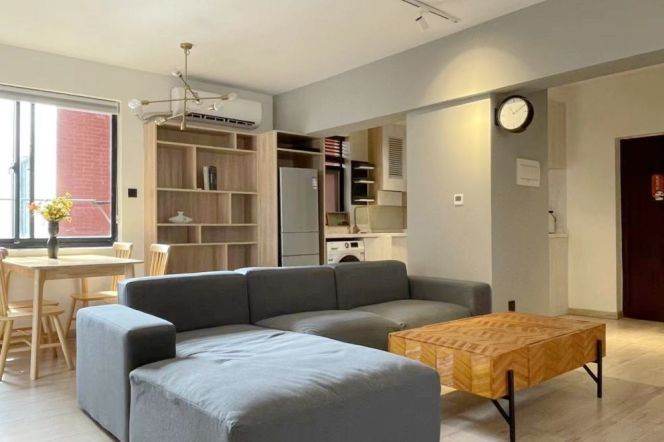 Modern&Bright&Spacious 3Bdrs 2Baths Apt+L7/13 Chang Shou Rd+Awesome View+Large Balcony