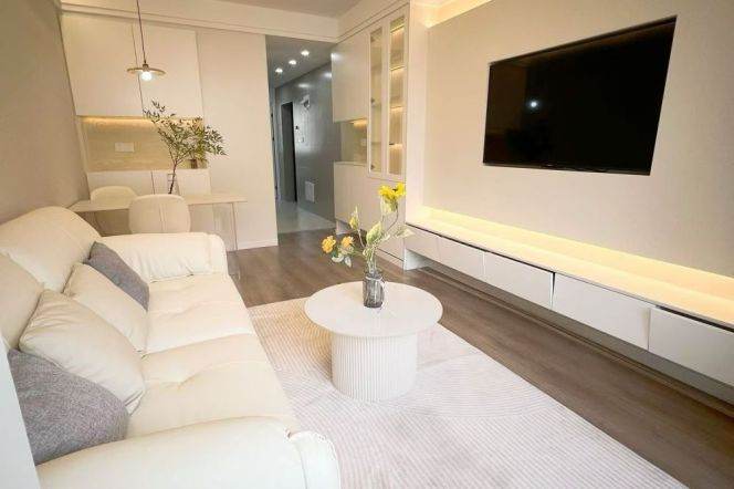 Modern 1Br/1Lr/1Bt apt nr Jiaotong university,M3/4/10/11