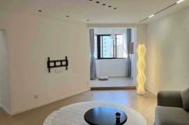 2 Brs, 1 Living room with Central ac/Oven, 110 sqm Wuding/Yanping Rd @ Jingan temple L2&7