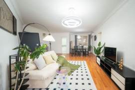 12k Clean 3Br 2Bathr close to The Suzhou Creek Nr Hanzhong Rd.line1/12/13