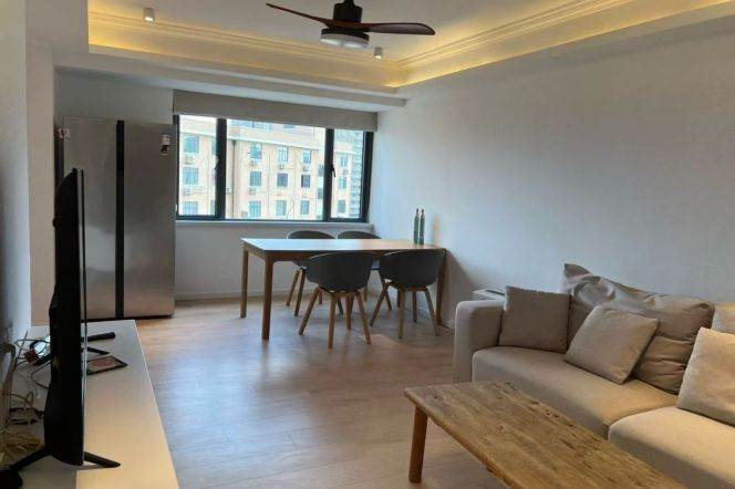 Elevator 2br with Floor heating/Outdoor near Line 1 Hengshan Road St.