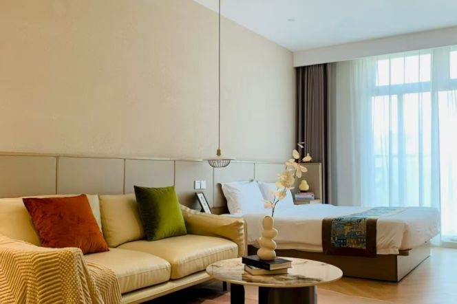 Brilliant one bedroom serviced apt+Floor Heating+oven Nr L7/13/14 Jing'an