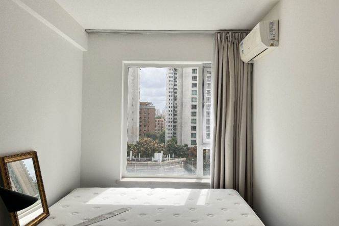 Designer 2BR | 99sqm with Floor Heating & Balcony | Steps from Wukang Rd