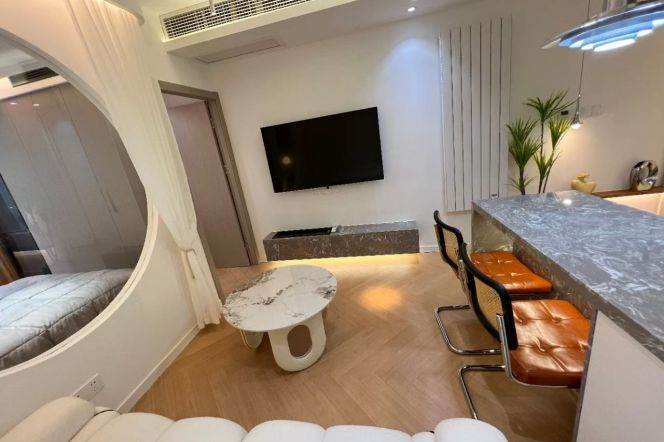  Modern 1br old apt nr Jiangsu Rd &Wuding Rd   L2/11/14