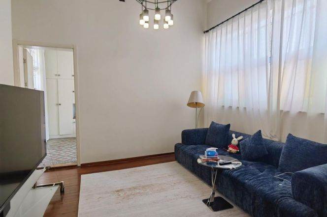 Unique  2 br with big terrace + wall heating near XinTianDi, easy to L 1 South HuangPi Rd St.