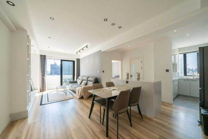 South Ruijin rd/Xietu rd floor heating 2brs/2lv/2bt apt with balcony;L9