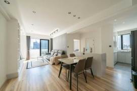 South Ruijin rd/Xietu rd floor heating 2brs/2lv/2bt apt with balcony;L9