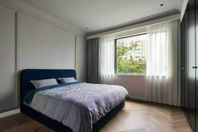 Jing'an temple floor heating 2+1br/2lr/2ba apt with terrace; L2/7