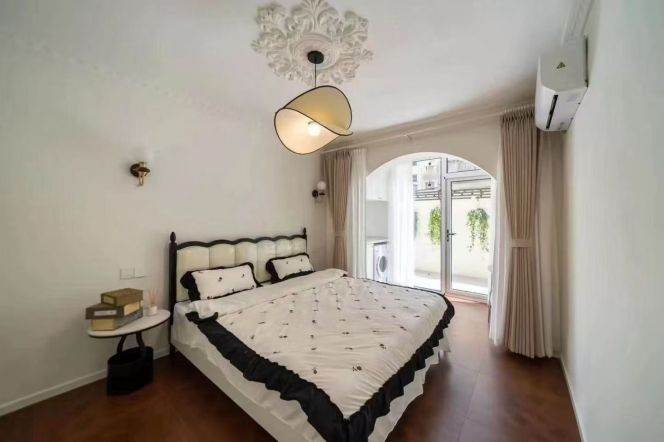 Private Garden 1Bed Separate Living Room@Jiangsu Road