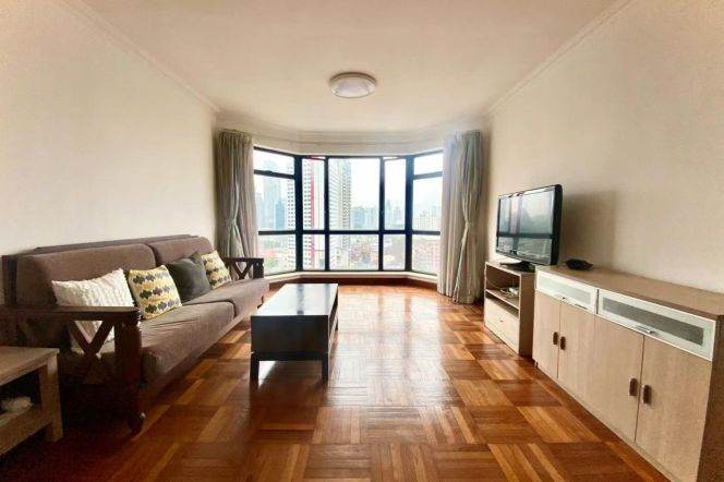 2Bdrs,2Baths @South Shaanxi Rd &Line 1/10/12