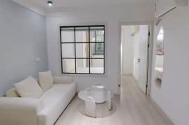 Bright 1 br on FaHuaZhen Rd . easy to L10/11 JiaoTong University st. + L 3/4 Yan'an Rd(W) St.
