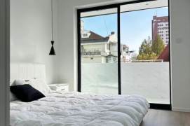 Open balcony one bedroom Apt+dryer +oven@L1/7 Changshu Rd