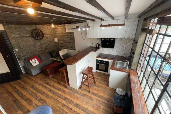 High ceiling 1Br/1Lr/1Bt apt nr Jingan temple,M2/7/14