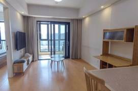Sunny 1 br next NYU shanghai ,4 mins walking to L 6/8/11 Oriental sports center st.