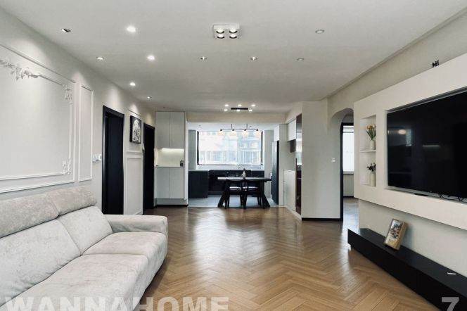 Garden Compound/Line 1/8/12/13 MT/Suzhou Creek/Fixed Parking/Bathtub/Large Storages/Cozy3br2bt