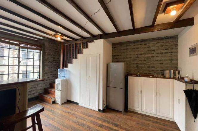 High ceiling 1Br/1Lr/1Bt apt nr Jingan temple,M2/7/14