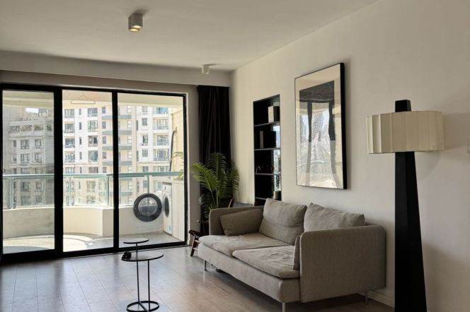 Highrise 3br-2bathr + open balcony | Wuning rd metro L13/14 | Floor heating 16.6K