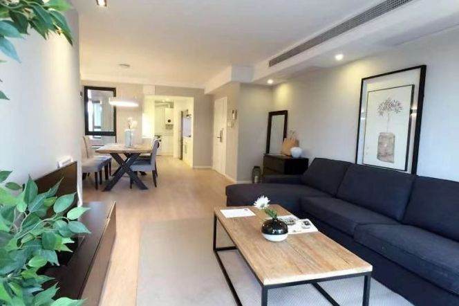 Modern 3brs with floor heating with balcony in  central downtown