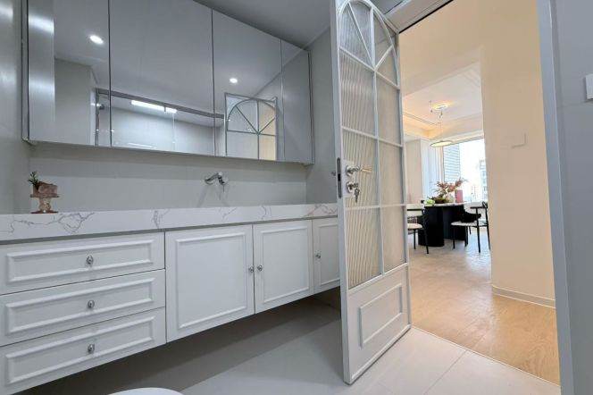 No. 14, No. 13 Wuning Road, new house, large 3-bedroom, floor-to-ceiling windows, with parking space