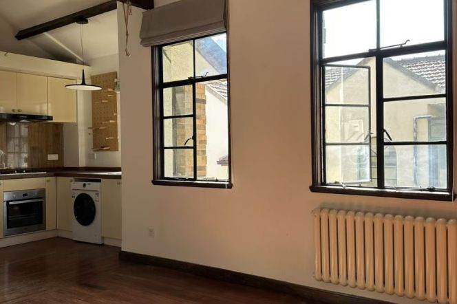 3 brs near L1/L7 changshu rd station+terrace