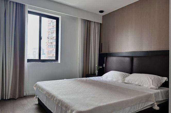 Elevator Modern&Spacious 3Br/2Lr/2Bt Close to L10/11 Jiaotong University Metro Station 