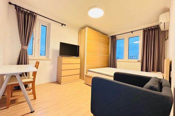 Elevator 1Br/1Lr/1Bt apt nr Zhongshan park,M2/3/4