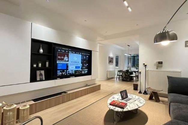 Modern 3brs with floor heating and garden  beside Century Park