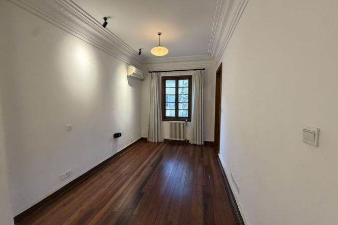 Quiet 3BR Balcony Shanghai Library 20.8k