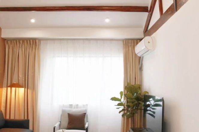 Cozy 2brs w/terrace Changshu rd MTR